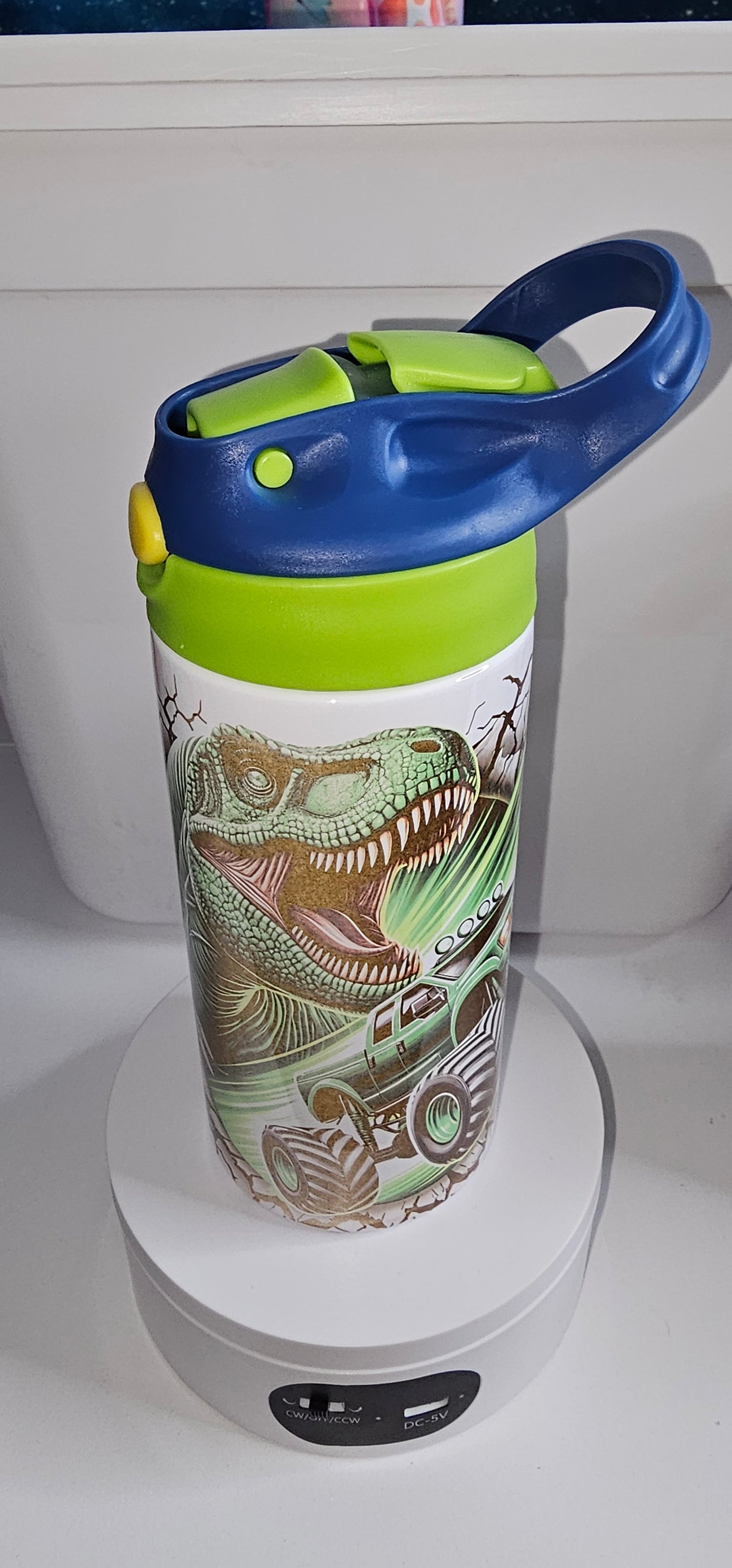 Kids 12 oz tumbler discounted AS IS !